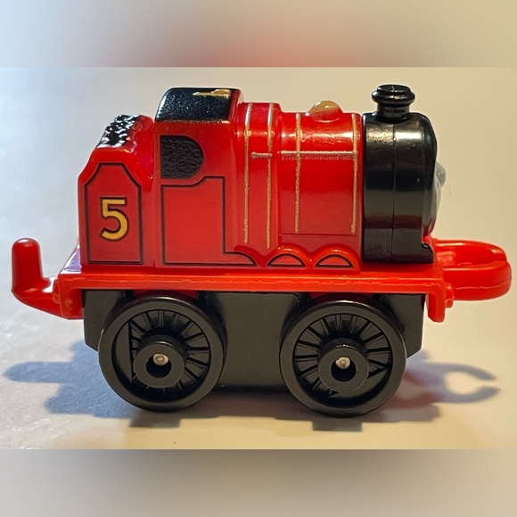 2014 Mini Thomas the Train & Friends Mattel Gullane Minis SF - James Red Black 5 - Picture 6 of 6